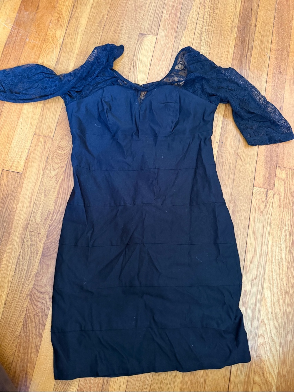 Women's Black Lace Sleeve Bodycon Dress